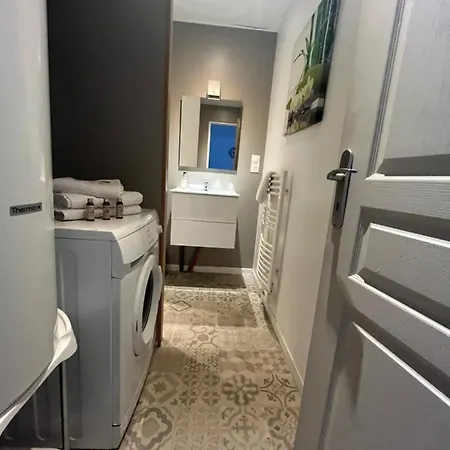 Les D Albatre, Le 02 Διαμέρισμα *